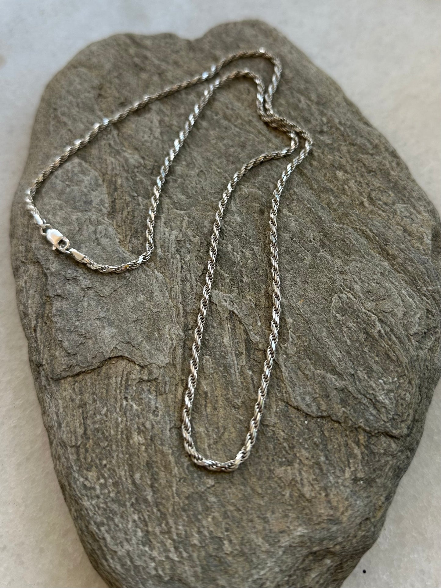 Twist chain