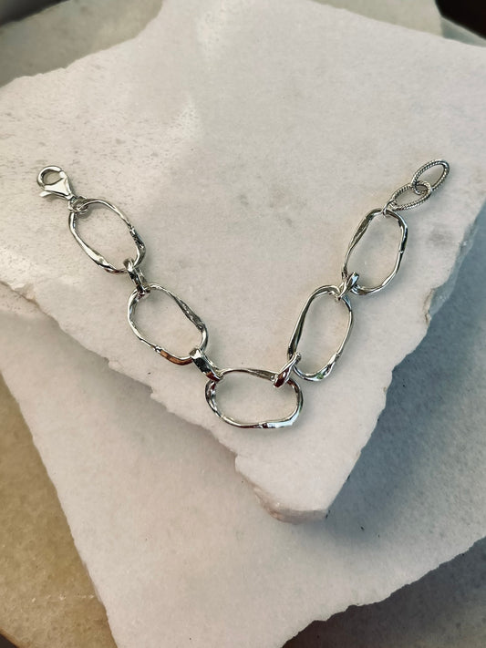 Emmelia chain
