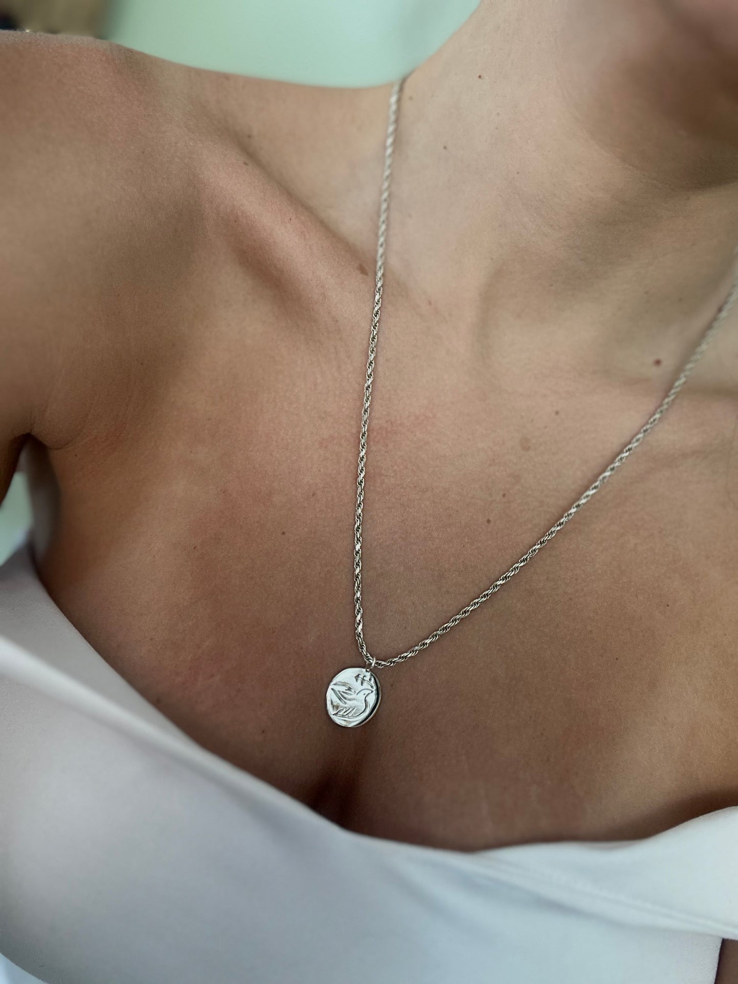 Lucky Dove (twist chain)