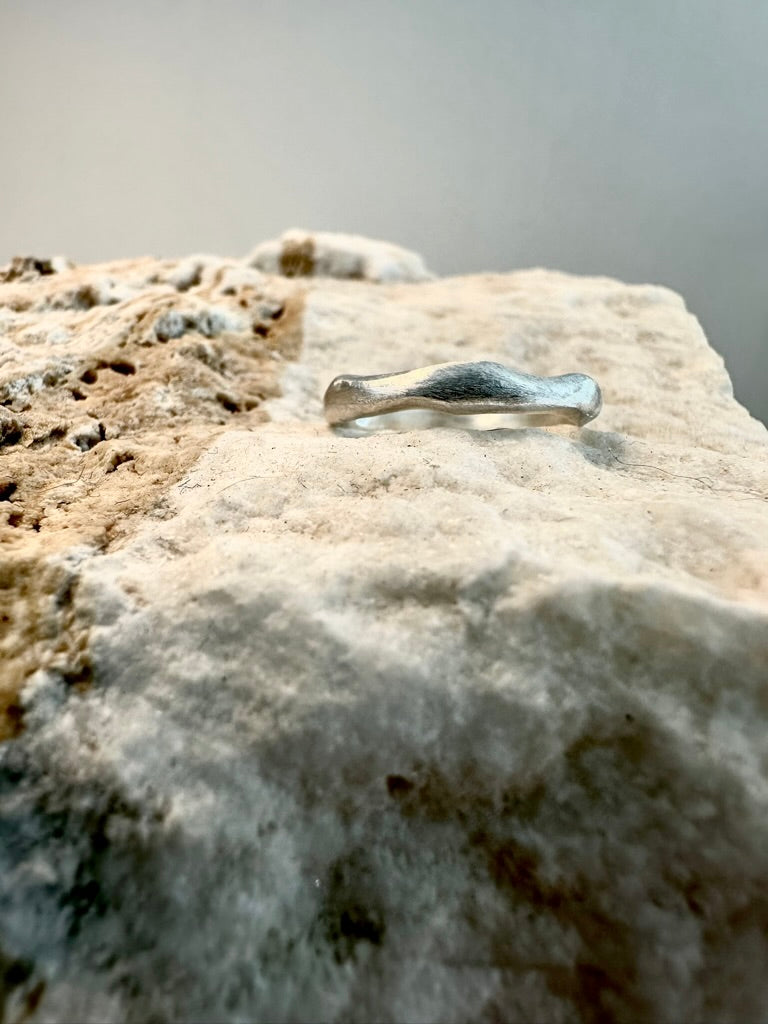 Mobius ring