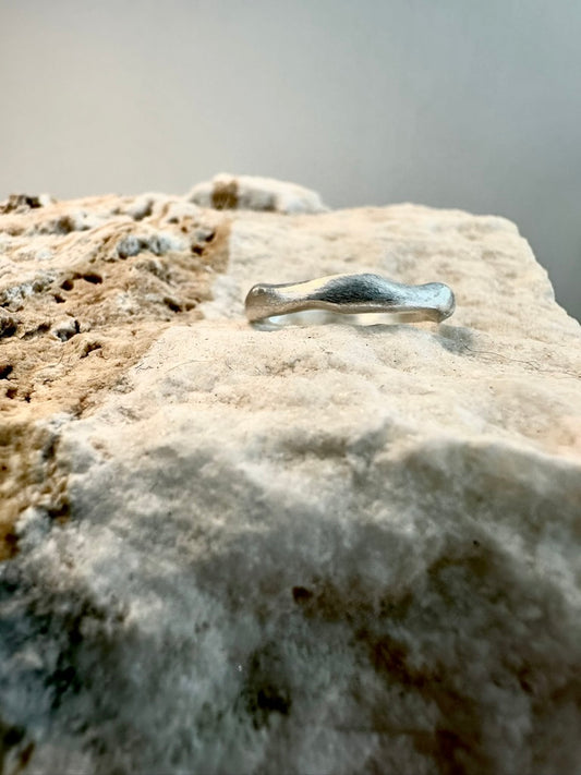Mobius ring