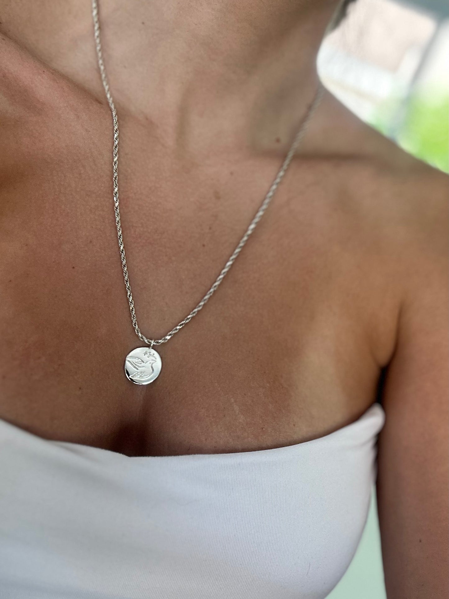 Lucky Dove (twist chain)